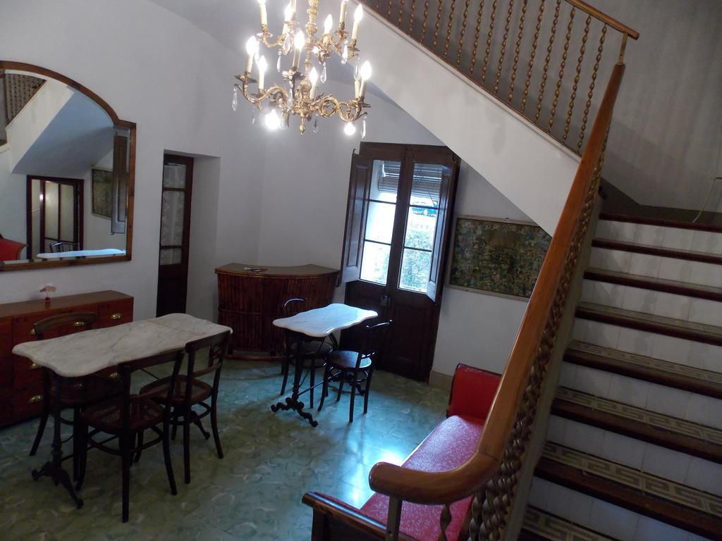 Hostal Cal Pla Sant Llorenc Savall Экстерьер фото