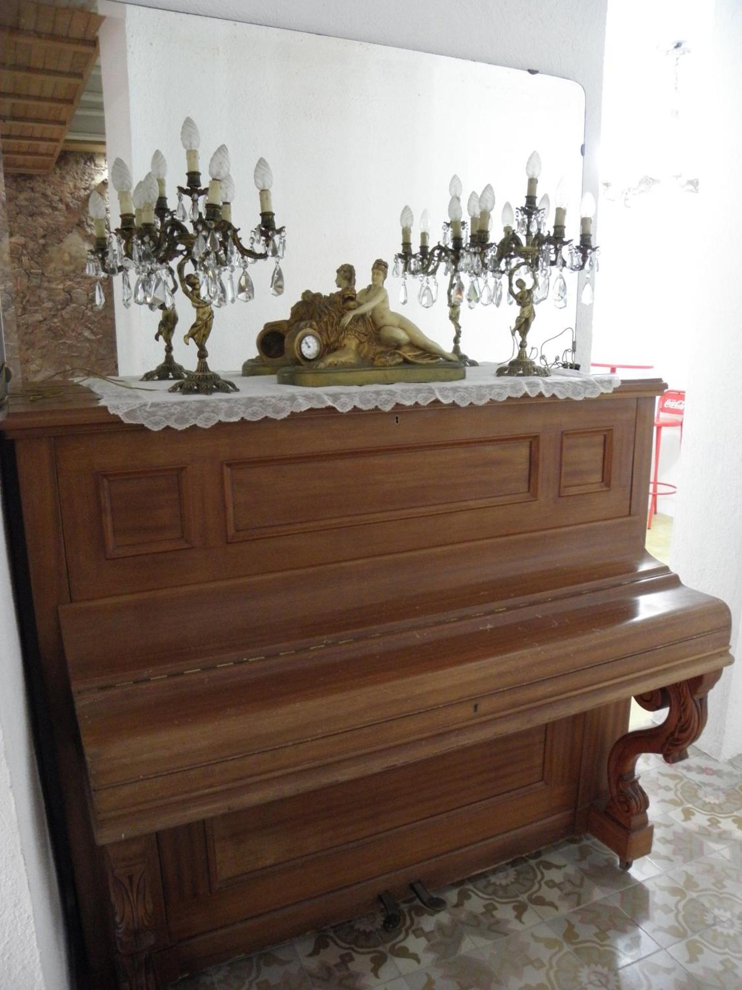 Hostal Cal Pla Sant Llorenc Savall Экстерьер фото